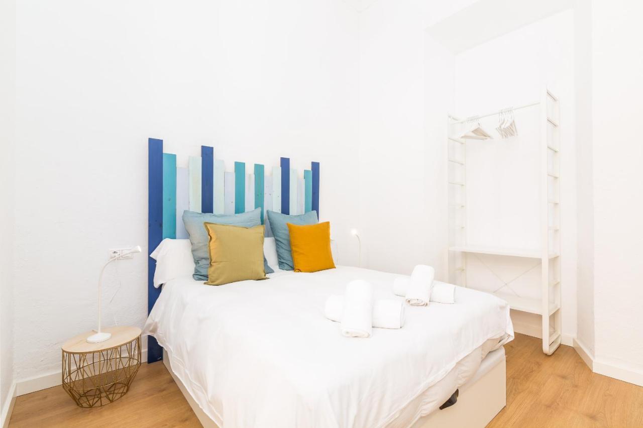 Suite Homes Apartamentos Plaza De La Merced Malaga Exterior photo